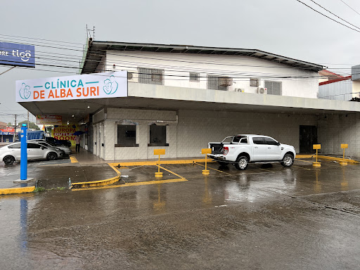 Clinica De Alba Suri